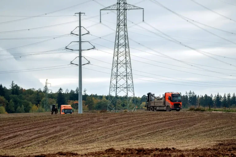 Dojazd do linii energetycznej